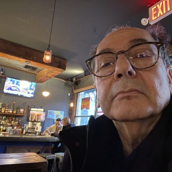 Harlem Public - Chilling - New American Near Me - New York, New York