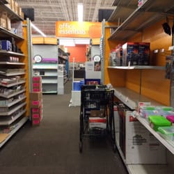 Officemax - Many empty shelves