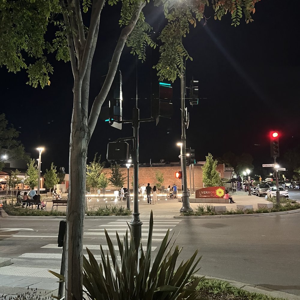 Livermorium Plaza - Lots of people still out past 9pm enjoying the nice evening weather - Landmarks & Historical Buildings Near Me - Livermore, California Livermorium Plaza - Lots of people still out past 9pm enjoying the nice evening weather - Landmarks & Historical Buildings Near Me - Livermore, California