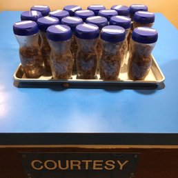 Free samples! Free samples!