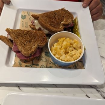 McAlister's Deli - New Yorker with Mac n cheese - Salad Near Me - Mcdonough, Georgia McAlister's Deli - New Yorker with Mac n cheese - Salad Near Me - Mcdonough, Georgia