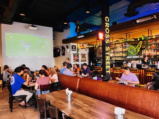 Cross Street Chicken and Beer (DELMAR) by null