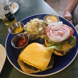 Replica cheeseburger