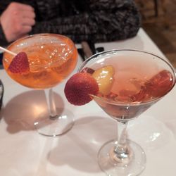 Lum's Fernbrook Inn - Martini and Margarita