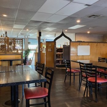 Siam Rice II - Nice big main dining area - Thai Near Me - Saugus, California Siam Rice II - Nice big main dining area - Thai Near Me - Saugus, California
