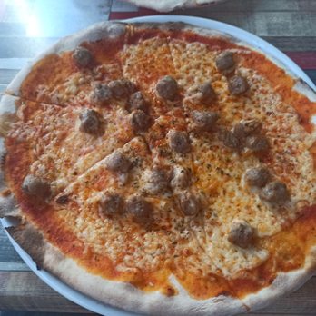 Restaurant Rialto - Pizza Near Me - Dusseldorf, NW Restaurant Rialto - Pizza Near Me - Dusseldorf, NW