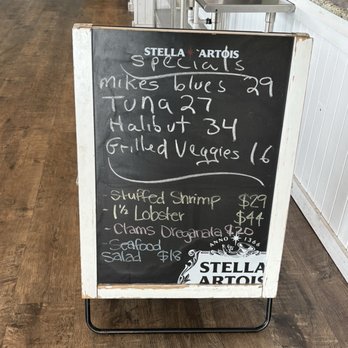 Point Lookout Clam Bar - 9/27/25 specials - Seafood Near Me - Point Lookout, New York