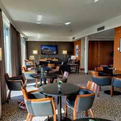 Crowne Plaza Brussels Airport Hotel - Lounge at Crowne Plaza Brussels Airport