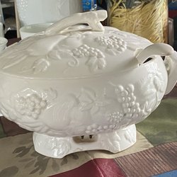 It is a soup/ gravy dish heats up