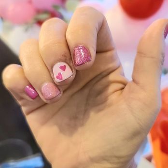 La Pomponnee - Gel manicure by Emily H. - Hair Salons Near Me - McMurray, Pennsylvania