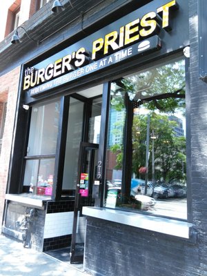The Burger's Priest by null