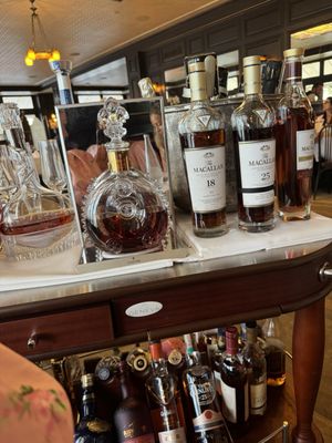 La Goulue Palm Beach by null