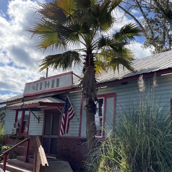 Seewee Restaurant - Entrance - Seafood Near Me - Awendaw, South Carolina Seewee Restaurant - Entrance - Seafood Near Me - Awendaw, South Carolina