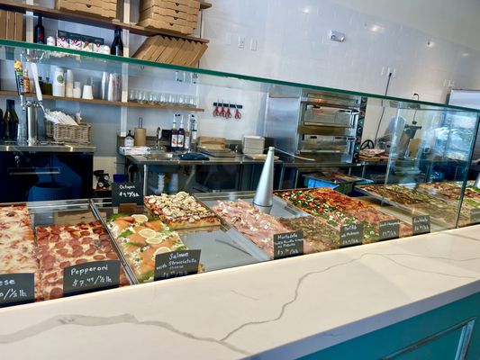Blozzom Pizza by null