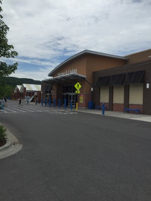 Walmart Supercenter by null