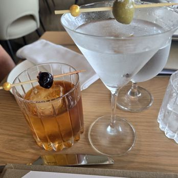 Cascade - Classic martini and Manhattan - Steakhouses Near Me - South Bend, Indiana