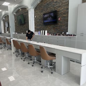 Ania Nailbar & Lash - Inside - Nail Salons Near Me - North Miami, Florida