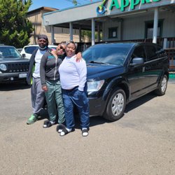 Approved Auto Center of Lodi - Happy family