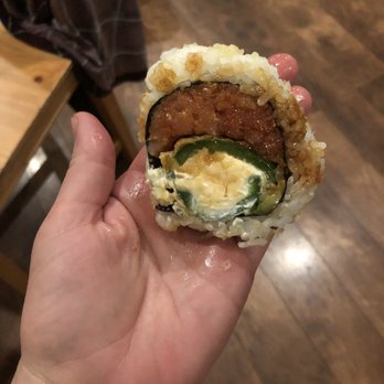 Sushi 21 - Best slice of the Longshorette Roll that was loosely rolled and fell apart - Sushi Bars Near Me - San Pedro, California