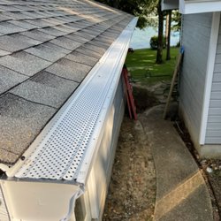 Riley's Seamless Gutters