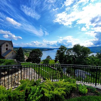 Apropos Restaurant - That view! - Italian Near Me - Peekskill, New York