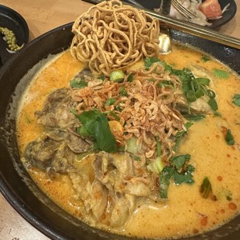 Manaao - Khao Soi Noodle w/ Chicken - Thai Near Me - Tustin, California Manaao - Khao Soi Noodle w/ Chicken - Thai Near Me - Tustin, California