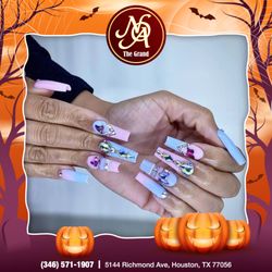 Are you ready for these fabulous nails? Stay tuned, as we'll be launching this November!