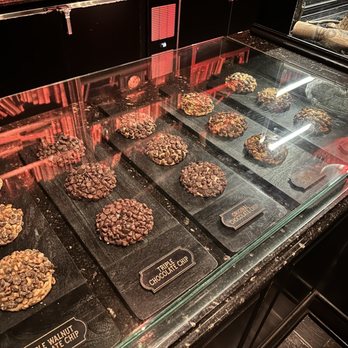 Gideon's Bakehouse - Cookies! - Bakeries Near Me - Orlando, Florida Gideon's Bakehouse - Cookies! - Bakeries Near Me - Orlando, Florida
