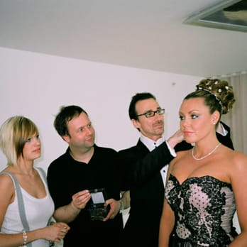 Stuart Phillips - Dressing Michelle Scott Lee's Hair With One Million Pound Of Diamonds - Hair Salons Near Me - London, XGL
