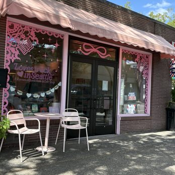 Lovestruck - Lovestruck Book store - Bookstores Near Me - Seattle, Washington Lovestruck - Lovestruck Book store - Bookstores Near Me - Seattle, Washington