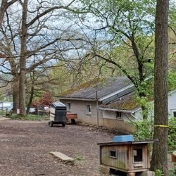Wildlife Works - Wildlife facilities and grounds.