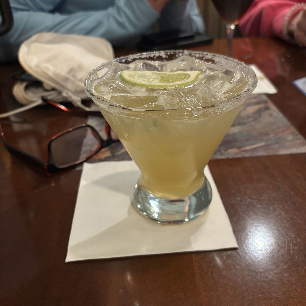 Martha's Vineyard - Sunset margarita - Lounges Near Me - Lake Buena Vista, Florida