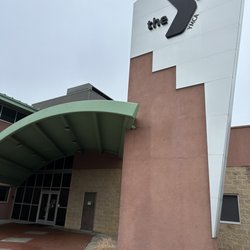 W.L. Hutcherson Branch YMCA - Entrance to This branch