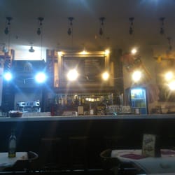 Cañas Y Tapas