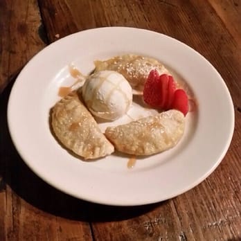 710 Bodega - Delicious dessert. Apple Empanadas. - Spanish Near Me - Park City, Utah 710 Bodega - Delicious dessert. Apple Empanadas. - Spanish Near Me - Park City, Utah