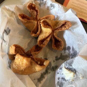 Chi Restaurant & Bar - Order of Crab Rangoon - the best around! - Chinese Near Me - Bloomington, Illinois Chi Restaurant & Bar - Order of Crab Rangoon - the best around! - Chinese Near Me - Bloomington, Illinois