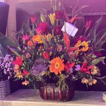 Happy Rose Florist - Tropical Bouqet - Florists Near Me - Pasadena, California Happy Rose Florist - Tropical Bouqet - Florists Near Me - Pasadena, California