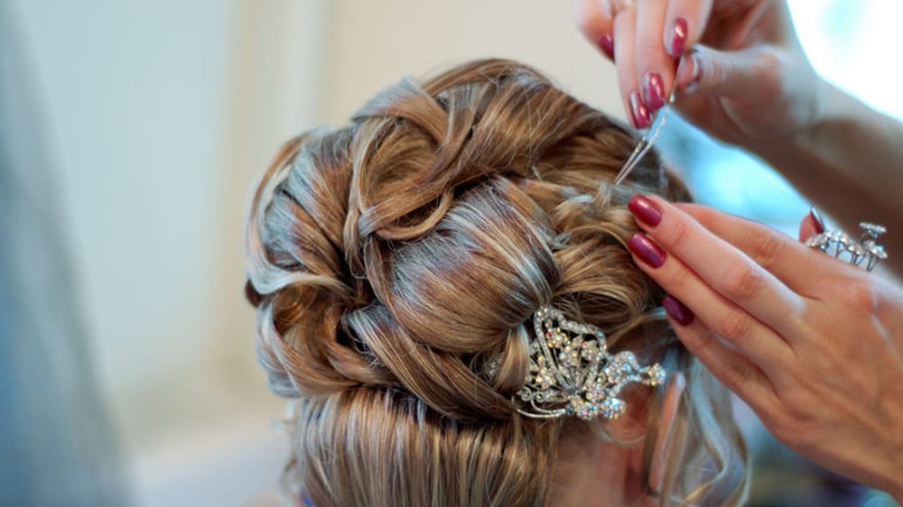 TRENDZ HAIR DESIGNZ - Updated July 2024 - 3255 Washburn Way, Klamath
