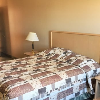 Vulcan Country Inn - Comfortable Bed - Bed & Breakfast Near Me - Vulcan, Alberta Vulcan Country Inn - Comfortable Bed - Bed & Breakfast Near Me - Vulcan, Alberta