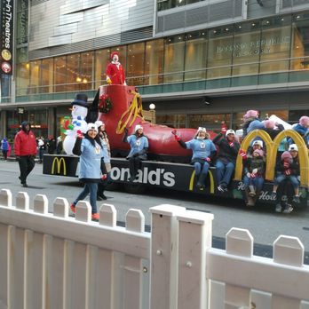 McDonald's Thanksgiving Parade - Festivals Near Me - Chicago, Illinois