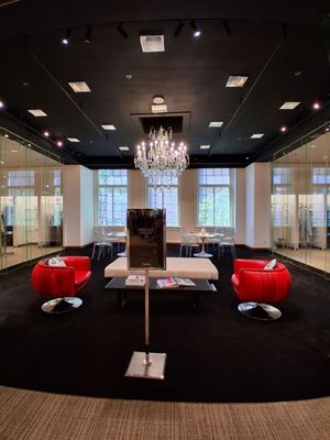 Neiman Marcus by null