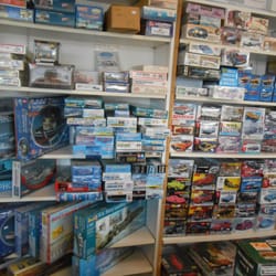 Newport Hobby House - Ship and Boat models....cars too!