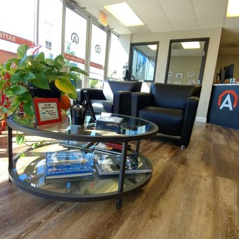 Auto Stop Elite - Huge waiting area including a play room for kids - Auto Repair Near Me - Sterling, Virginia