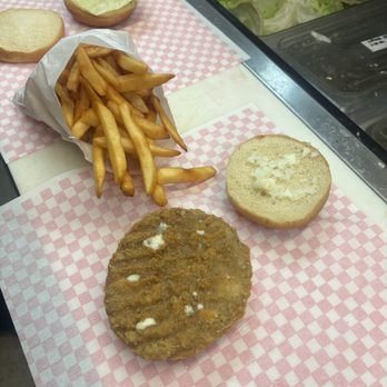 Brownie’s Drive-In - Pizza burger and fry's - Sandwiches Near Me - Ida Grove, Iowa Brownie’s Drive-In - Pizza burger and fry's - Sandwiches Near Me - Ida Grove, Iowa
