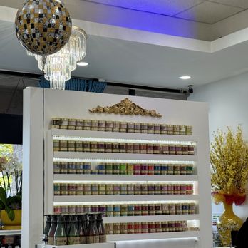 Spring Nails - Very organized and clean - Nail Salons Near Me - Lancaster, California