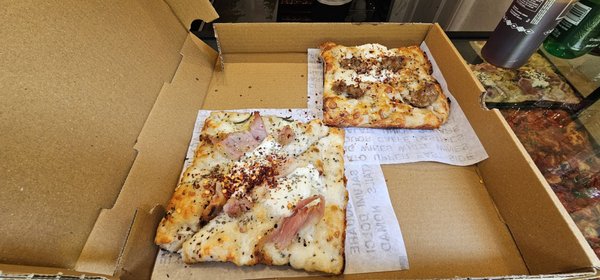 La Pizza by Tarallucci e Vino by null