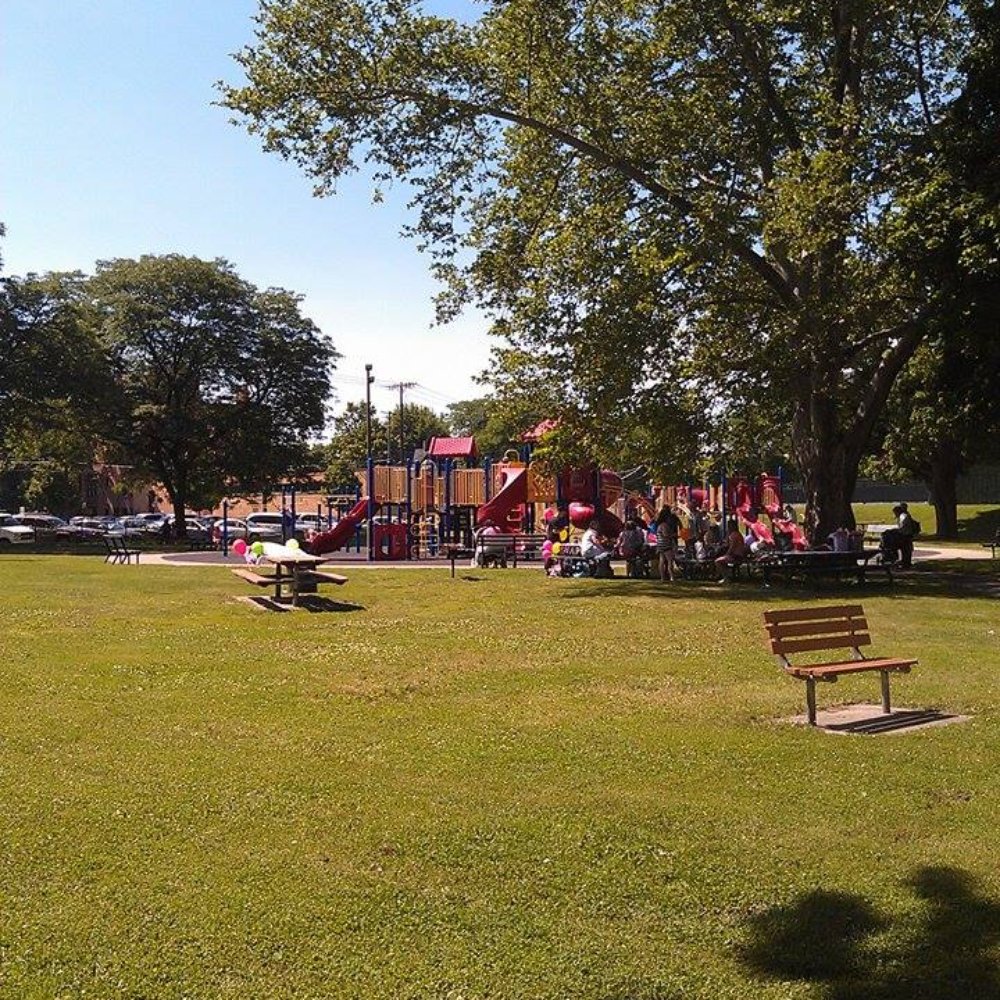 Bishop Park - Lots of playscapes for kids. - Parks Near Me Bishop Park - Lots of playscapes for kids. - Parks Near Me