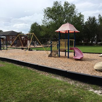 Roper Park Playground - Smaller tot area for the littles - Playgrounds Near Me - Gainesville, Florida