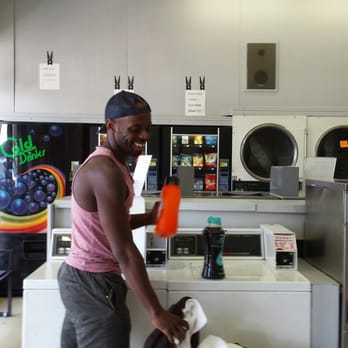 Soro Laundry - Getting laundry done and having fun! - Laundromat Near Me - Los Angeles, California