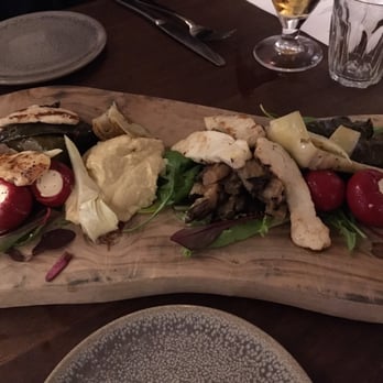 The Blue Boat - Mezze platter - Gastropubs Near Me - London, XGL The Blue Boat - Mezze platter - Gastropubs Near Me - London, XGL